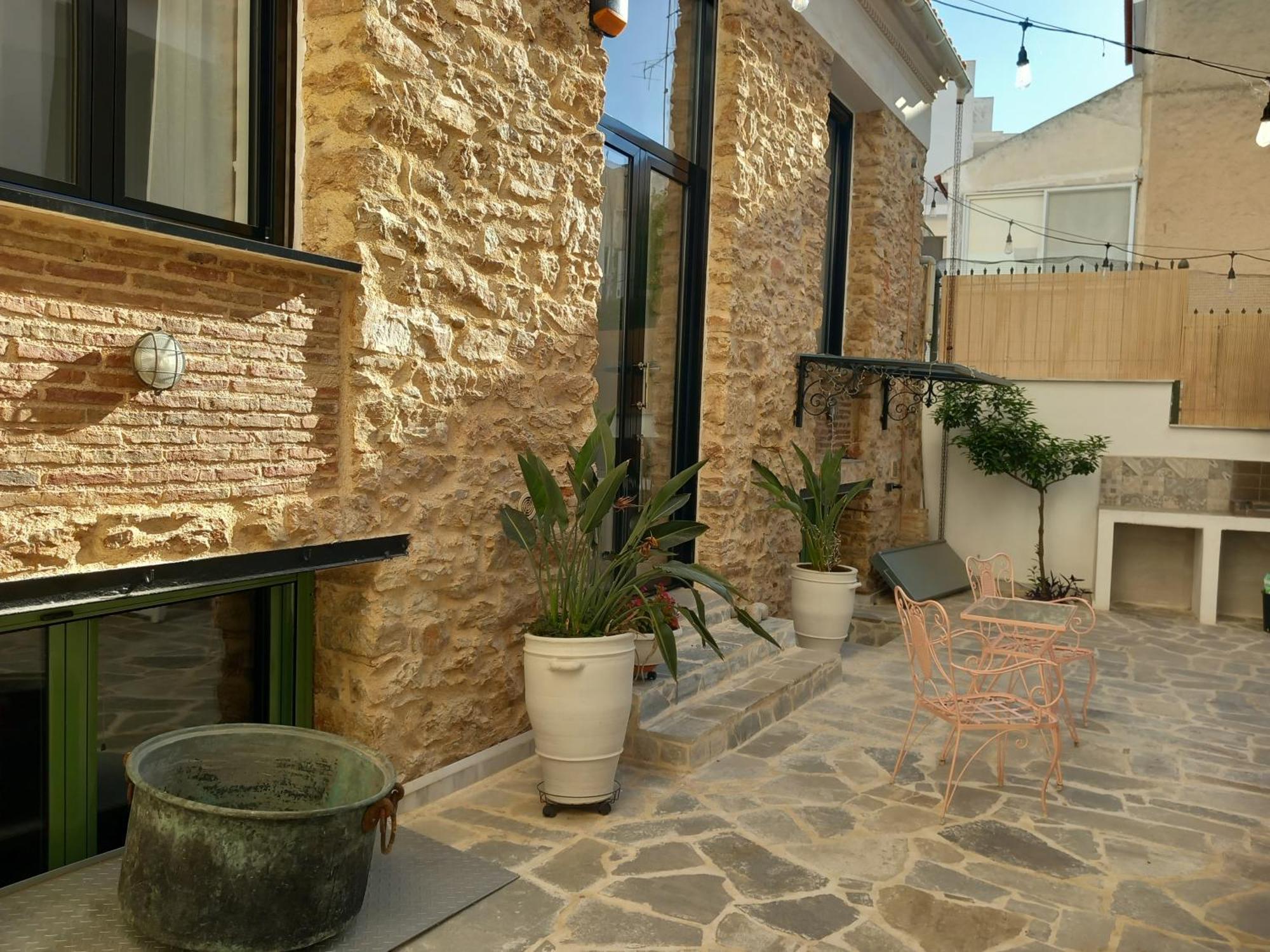 Stoa House Airport Apartment Koropion Bagian luar foto