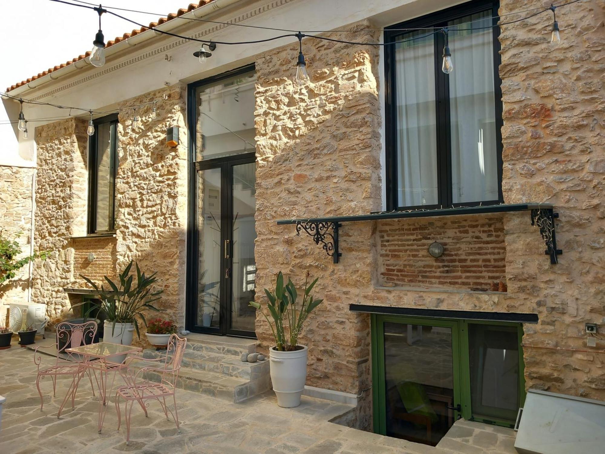 Stoa House Airport Apartment Koropion Bagian luar foto