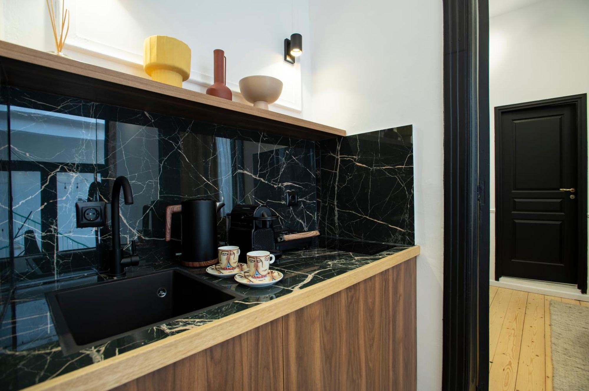 Stoa House Airport Apartment Koropion Bagian luar foto